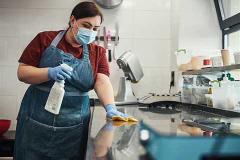 10-Minute Kitchen Cleaning Hacks You Need To Try Today