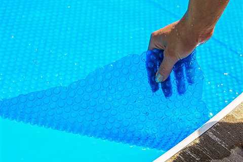 5 Best Solar Pool Covers to Trap in Heat